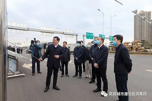 吳曉軍深入昌南大道快速路、洪都大道快速路項目現場(chǎng)調研指導